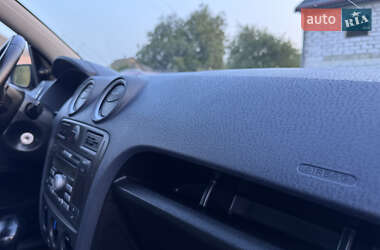 Хэтчбек Ford Fusion 2008 в 