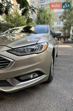 Седан Ford Fusion 2017 в 