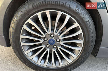 Седан Ford Fusion 2016 в 