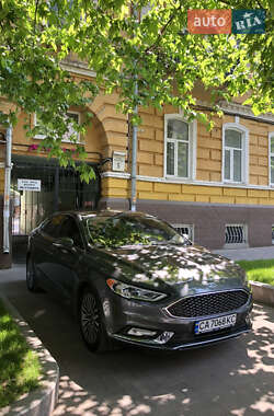 Седан Ford Fusion 2016 в 