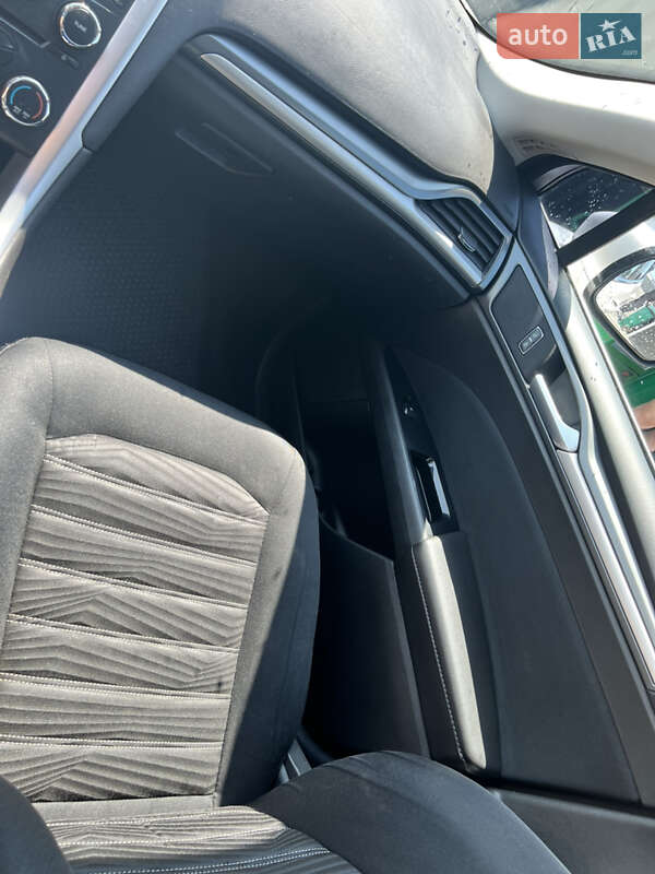 Седан Ford Fusion 2015 в Полтаві фото 11 Седан Ford Fusion 2015 в Полтаві