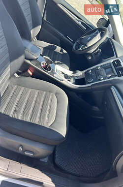 Седан Ford Fusion 2015 в 