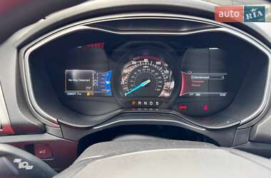 Седан Ford Fusion 2019 в 