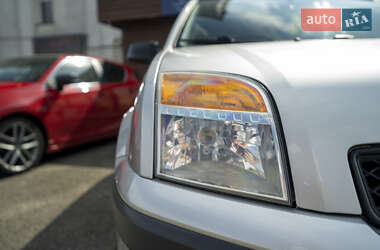Хэтчбек Ford Fusion 2009 в 