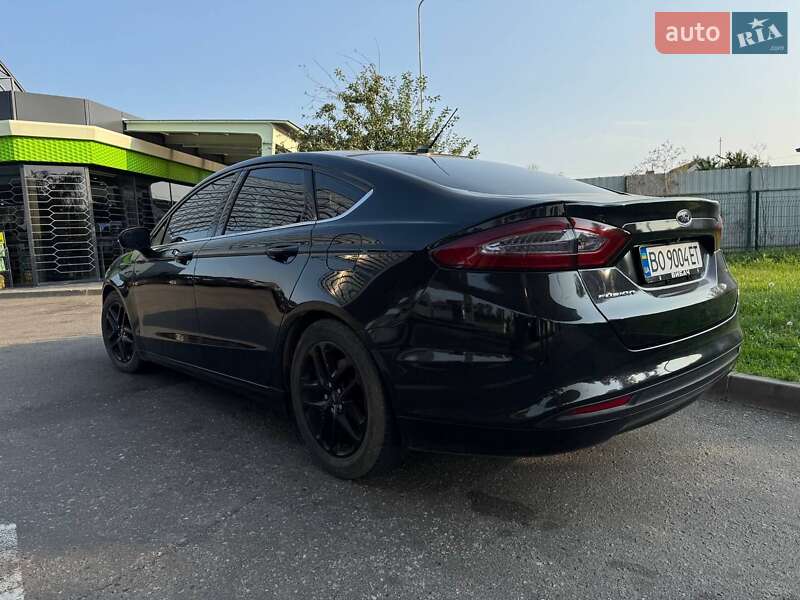 Седан Ford Fusion 2015 в Тернополе