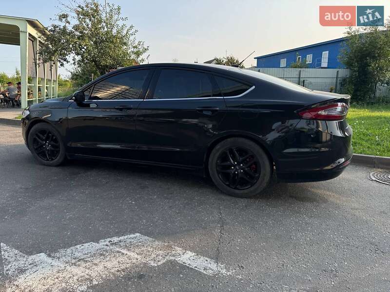 Седан Ford Fusion 2015 в Тернополе