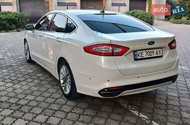 Седан Ford Fusion 2014 в 