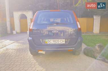 Хэтчбек Ford Fusion 2010 в 