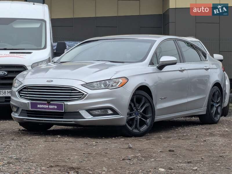 Седан Ford Fusion 2017 в 