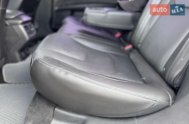 Седан Ford Fusion 2013 в 