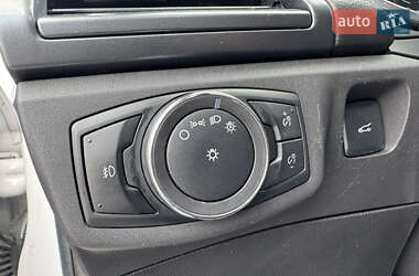 Седан Ford Fusion 2013 в 