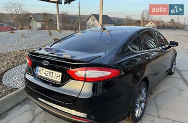 Седан Ford Fusion 2015 в 