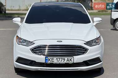 Седан Ford Fusion 2018 в 