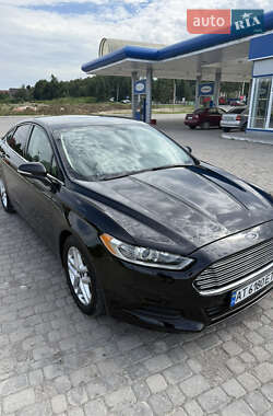 Седан Ford Fusion 2012 в Надворной