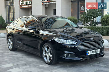 Седан Ford Fusion 2015 в 
