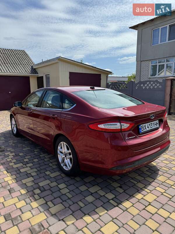 Седан Ford Fusion 2014 в Романове