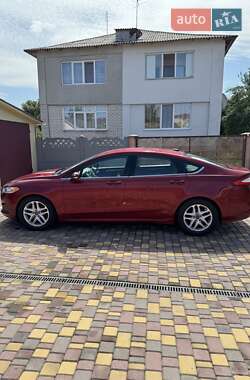 Седан Ford Fusion 2014 в 