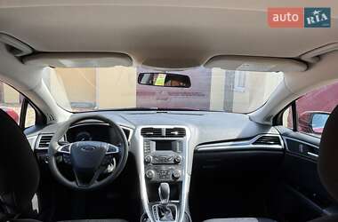 Седан Ford Fusion 2014 в 