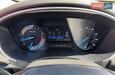 Седан Ford Fusion 2014 в 