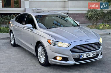 Седан Ford Fusion 2014 в 
