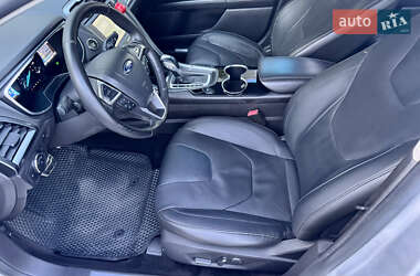 Седан Ford Fusion 2014 в 