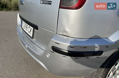 Хэтчбек Ford Fusion 2005 в 