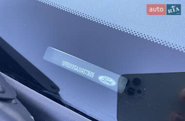 Хэтчбек Ford Fusion 2010 в 