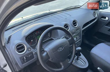 Хэтчбек Ford Fusion 2010 в 