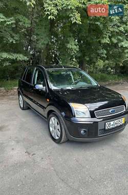 Хэтчбек Ford Fusion 2007 в 