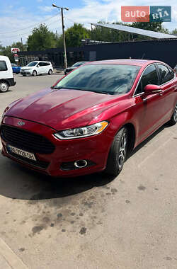 Седан Ford Fusion 2015 в 