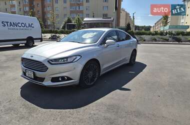 Седан Ford Fusion 2013 в 