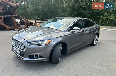 Седан Ford Fusion 2013 в 
