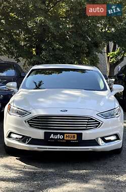 Седан Ford Fusion 2016 в 