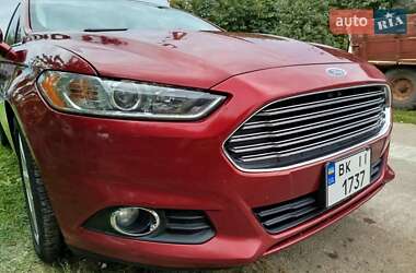 Седан Ford Fusion 2013 в Ровно