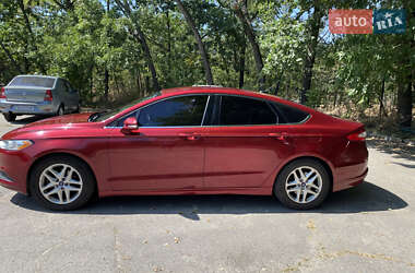 Седан Ford Fusion 2014 в 