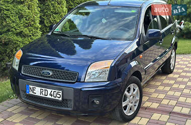 Хэтчбек Ford Fusion 2010 в 