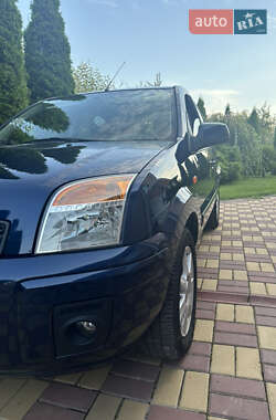 Хэтчбек Ford Fusion 2010 в 