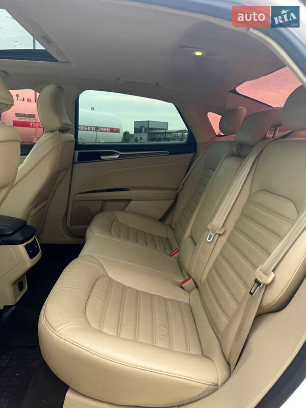 Седан Ford Fusion 2016 в Дубровиці фото 13 Седан Ford Fusion 2016 в Дубровиці