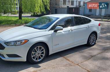 Седан Ford Fusion 2017 в 