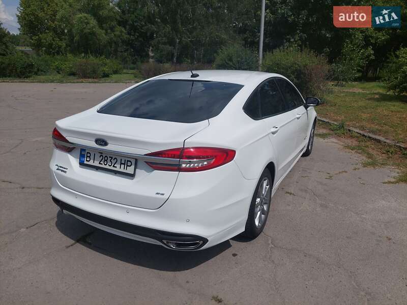 Седан Ford Fusion 2017 в Кременчуге