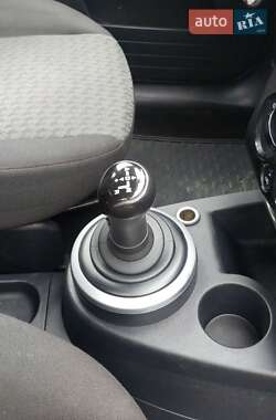 Хэтчбек Ford Fusion 2004 в 
