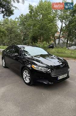 Седан Ford Fusion 2015 в Києві