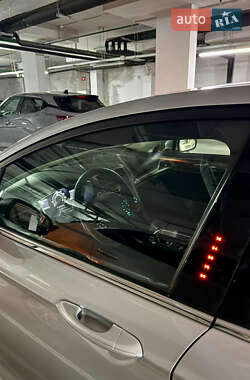 Седан Ford Fusion 2017 в 