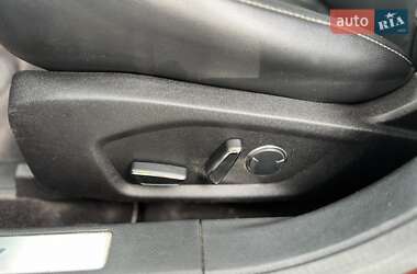 Седан Ford Fusion 2016 в 