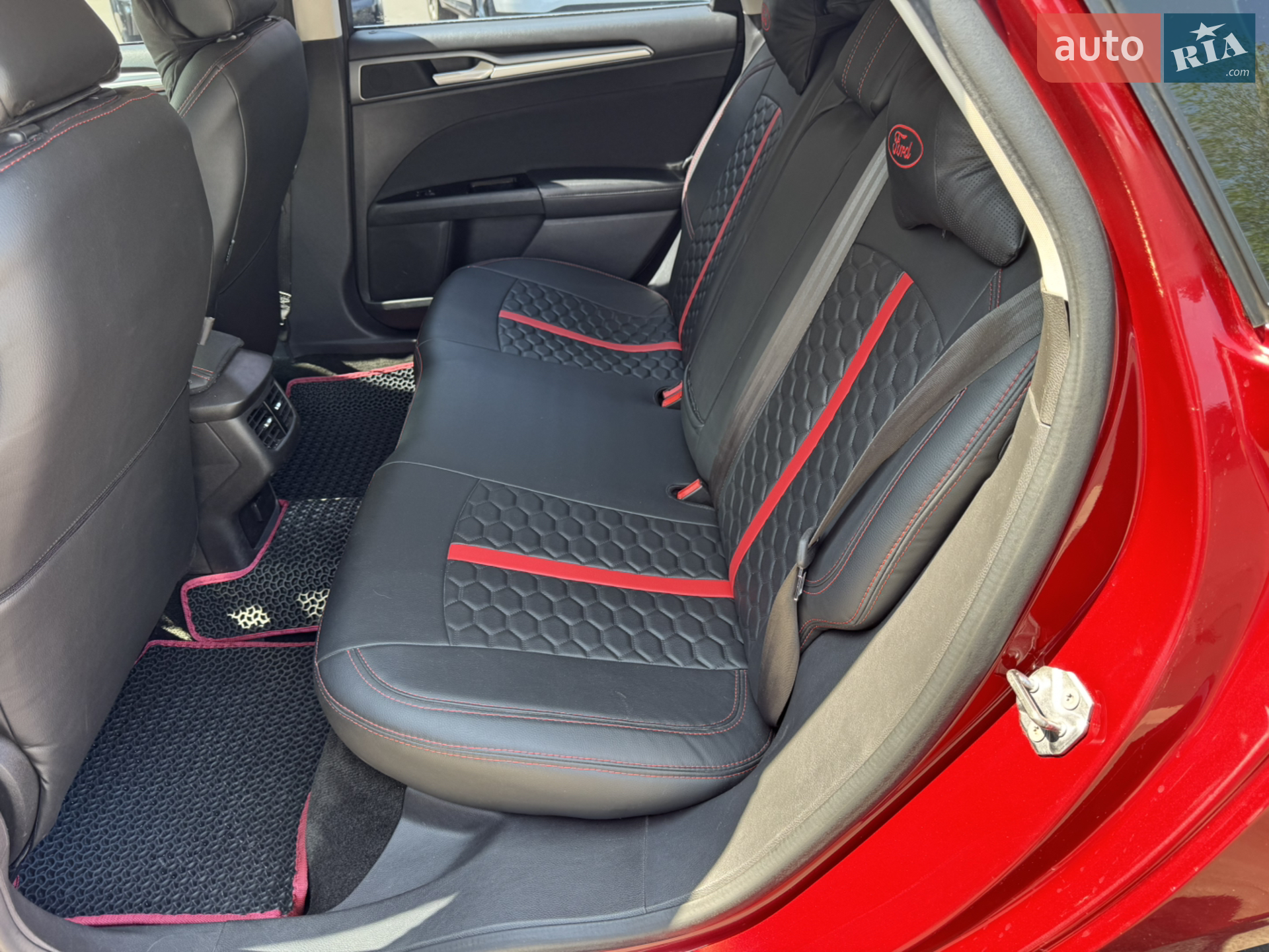 2016 Ford Fusion - мініатюра 16