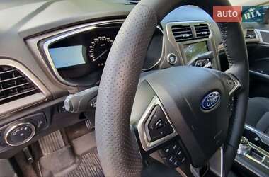 Седан Ford Fusion 2020 в 