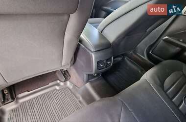 Седан Ford Fusion 2020 в 