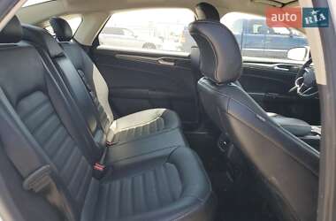 Седан Ford Fusion 2018 в 