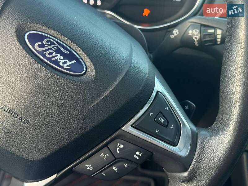Седан Ford Fusion 2015 в Харкові