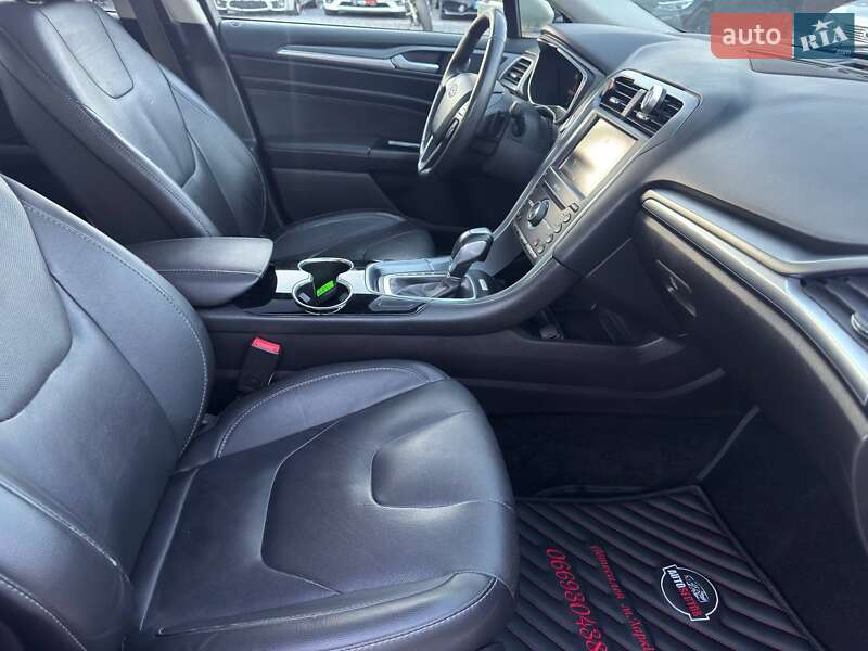 Седан Ford Fusion 2015 в Харкові